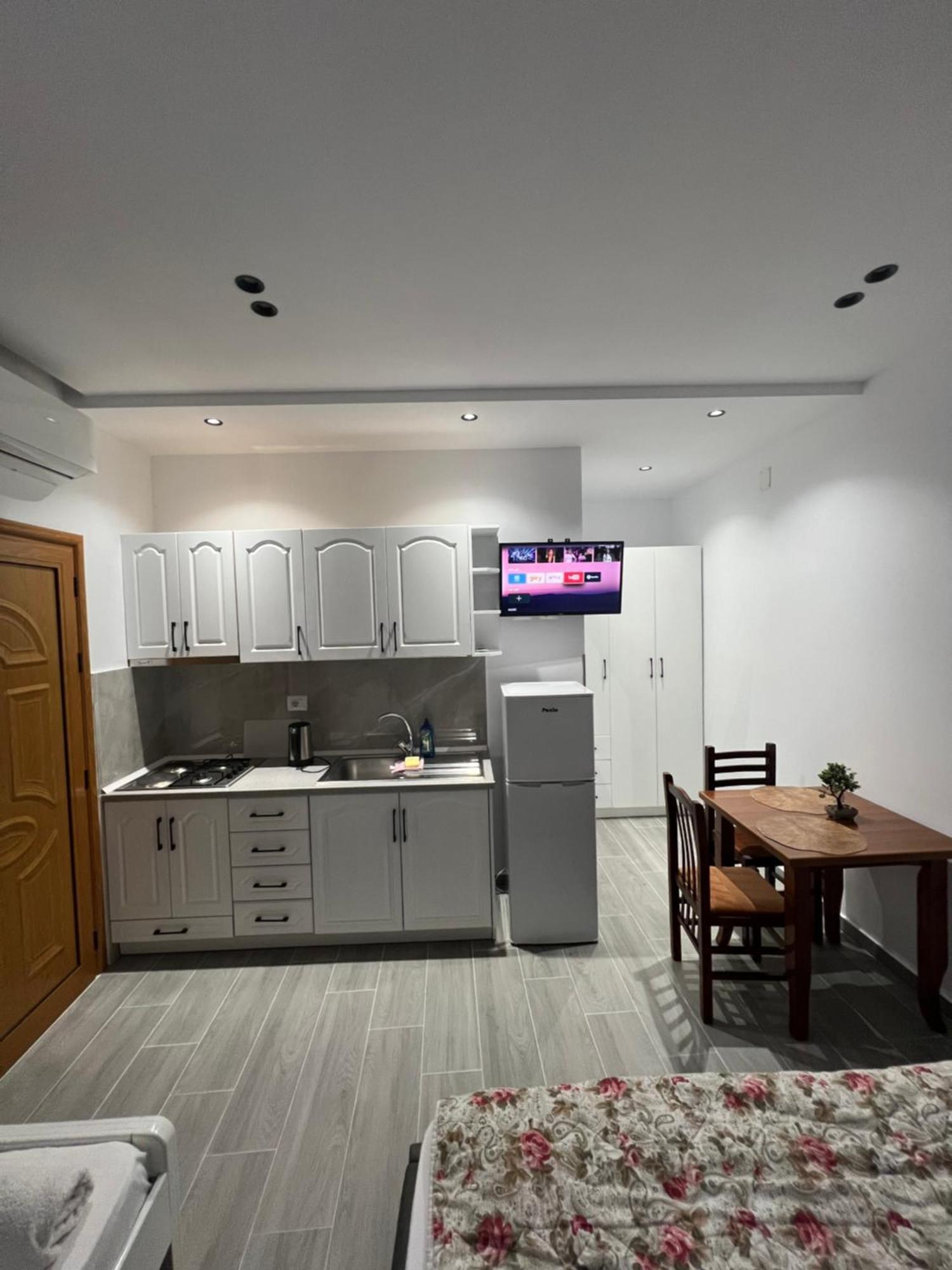 Vila Anxhelo Vlorë Exterior foto